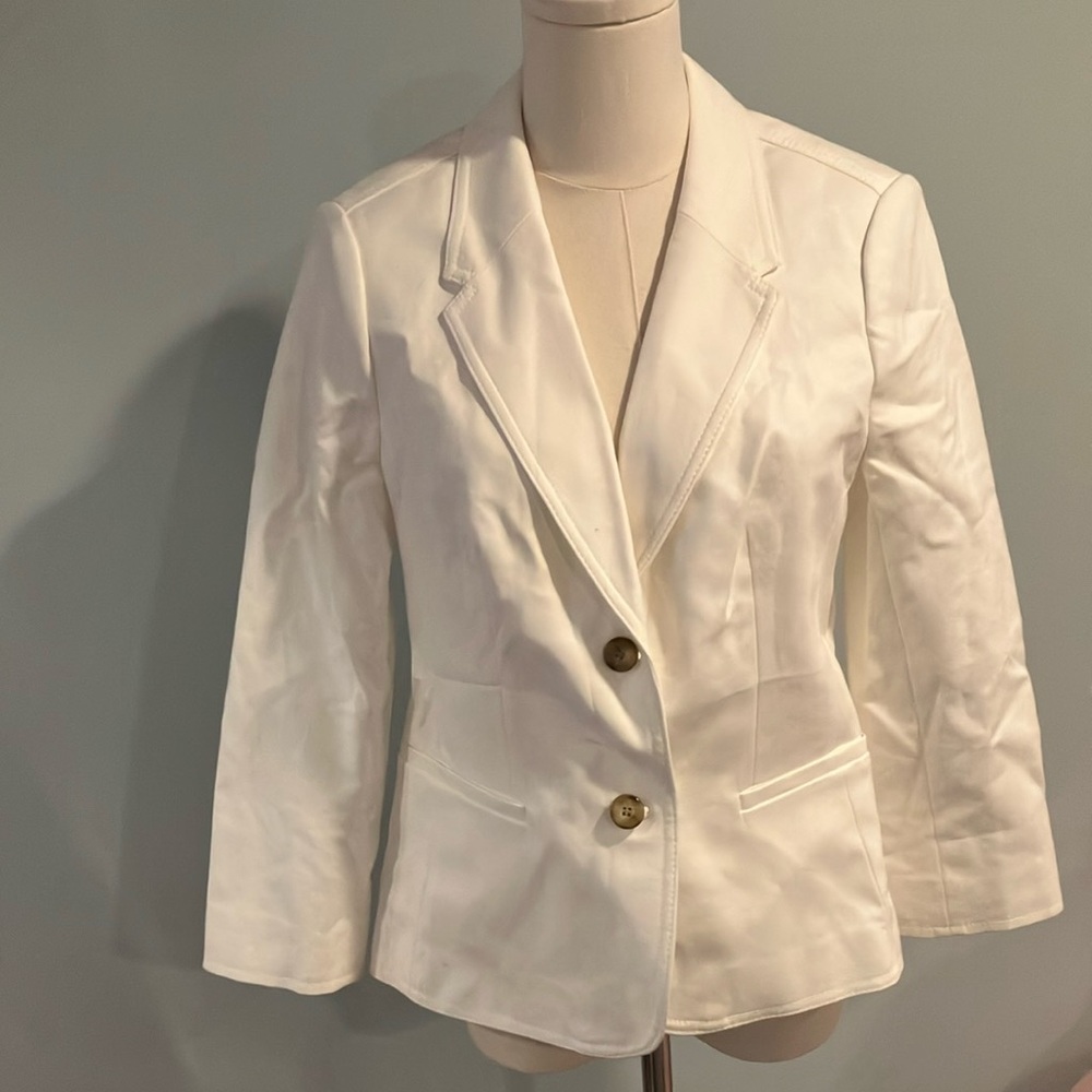 NWT white blazer